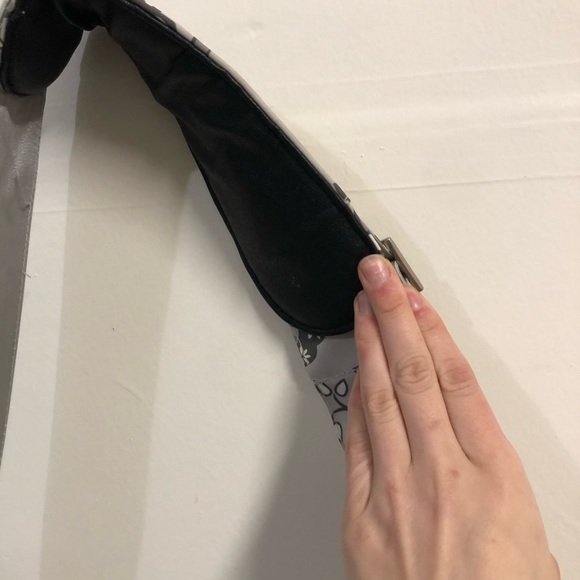 Ju-Ju-Be BRAND NEW Floral Gray and Yellow Diaper Bag - Picture 6 of 14